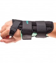 Aircast A2 Wrist Brace For Right Hand Medium 6.12 to 7.75 Inch